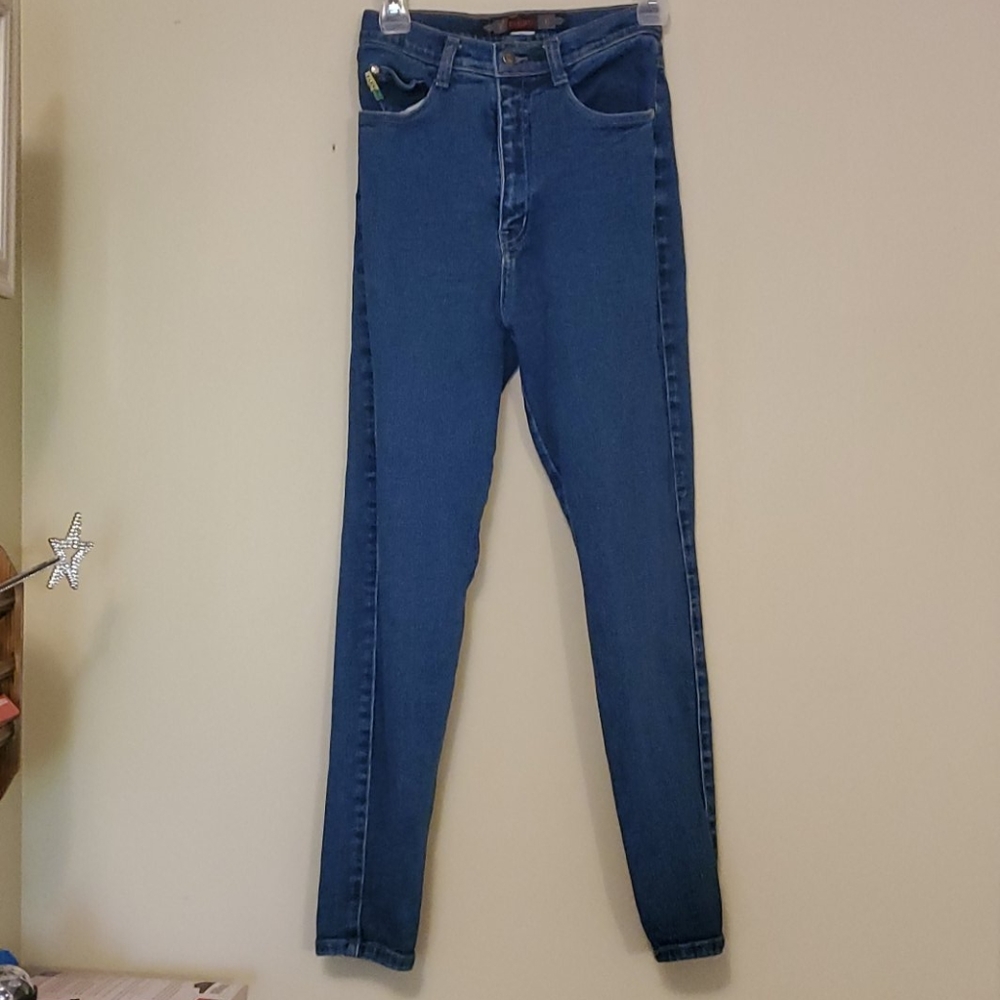 Vintage high-waisted well made deep blue jeans